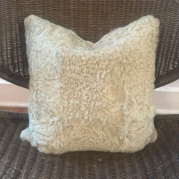 FENDI CASA Authentic Fur And Velvet Accent Pillow 20x20 - Picture 3 of 8